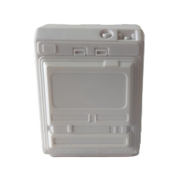 Sylvanian Families Calico Critters Moving Washing Machine and Vacuum Cleaner - Picture 5 of 8